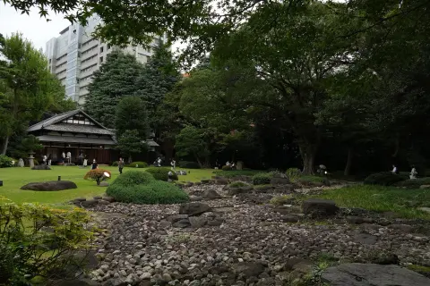 懐徳館庭園