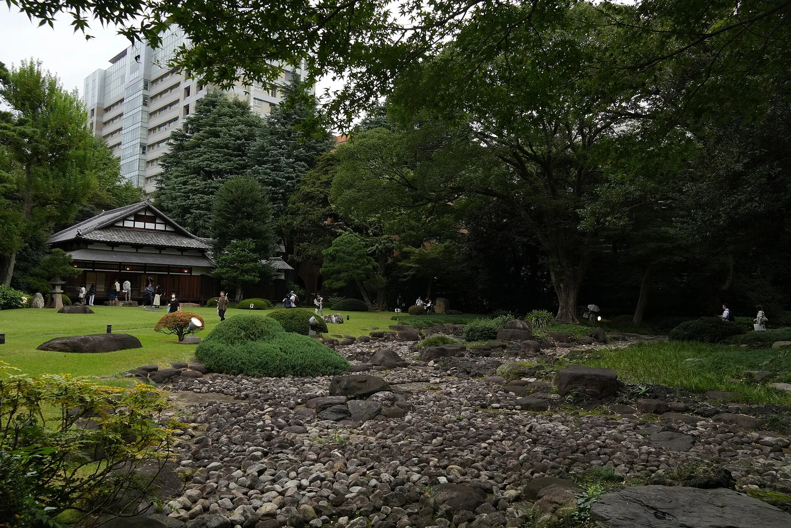 懐徳館庭園