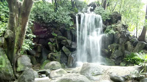 名主の滝公園